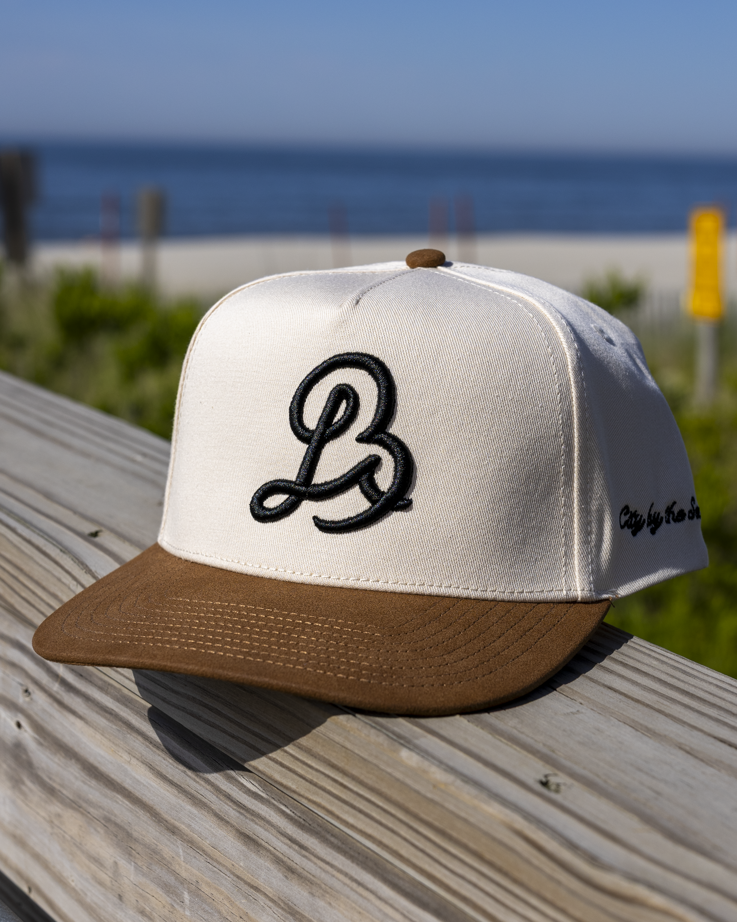 The Signature Cap - Cream/Brown